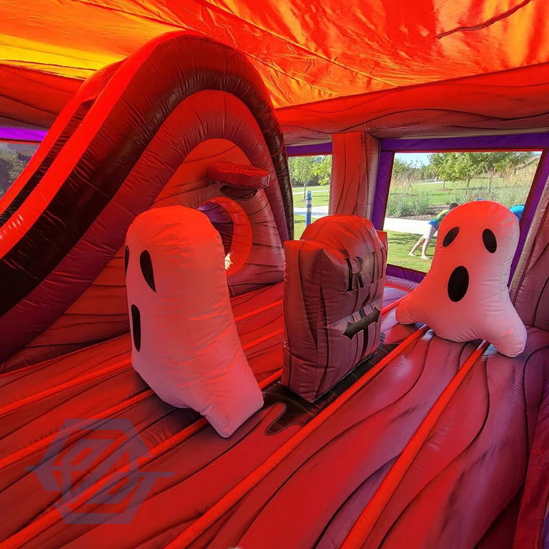 Casa inflable de rebote de Halloween con toboganes combinados con soplador