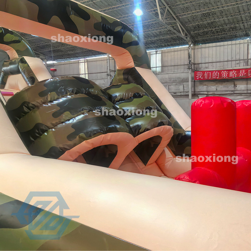 Carrera de obst&aacute;culos inflable al aire libre comercial de los juegos deportivos del camuflaje