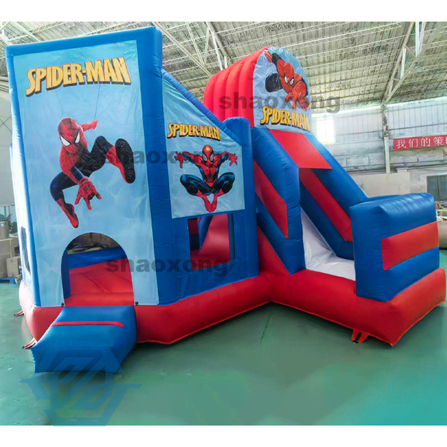 Casa gonfiabile gonfiabile a tema Spider-Man con scivolo