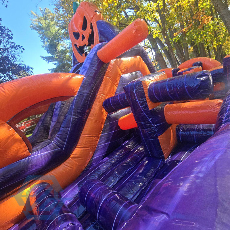 Parcours d'obstacles gonflable d'Halloween de ferme de citrouilles avec souffleur 