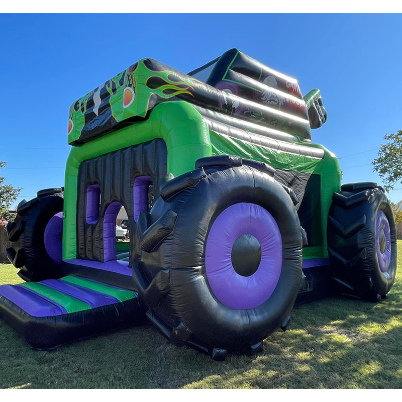 Parcours d'obstacles gonflables par rapport aux maisons gonflables traditionnelles – Avantages et inconv&eacute;nients