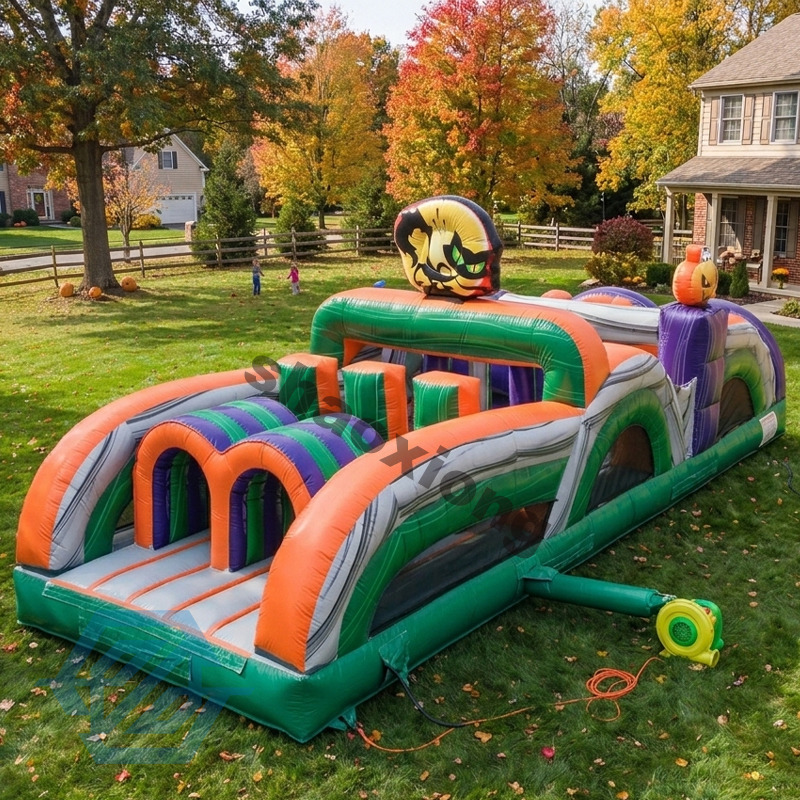 Grande ferme de citrouille gonflable commerciale, parcours d'obstacles d'Halloween